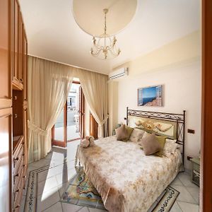 Camera con letto king size